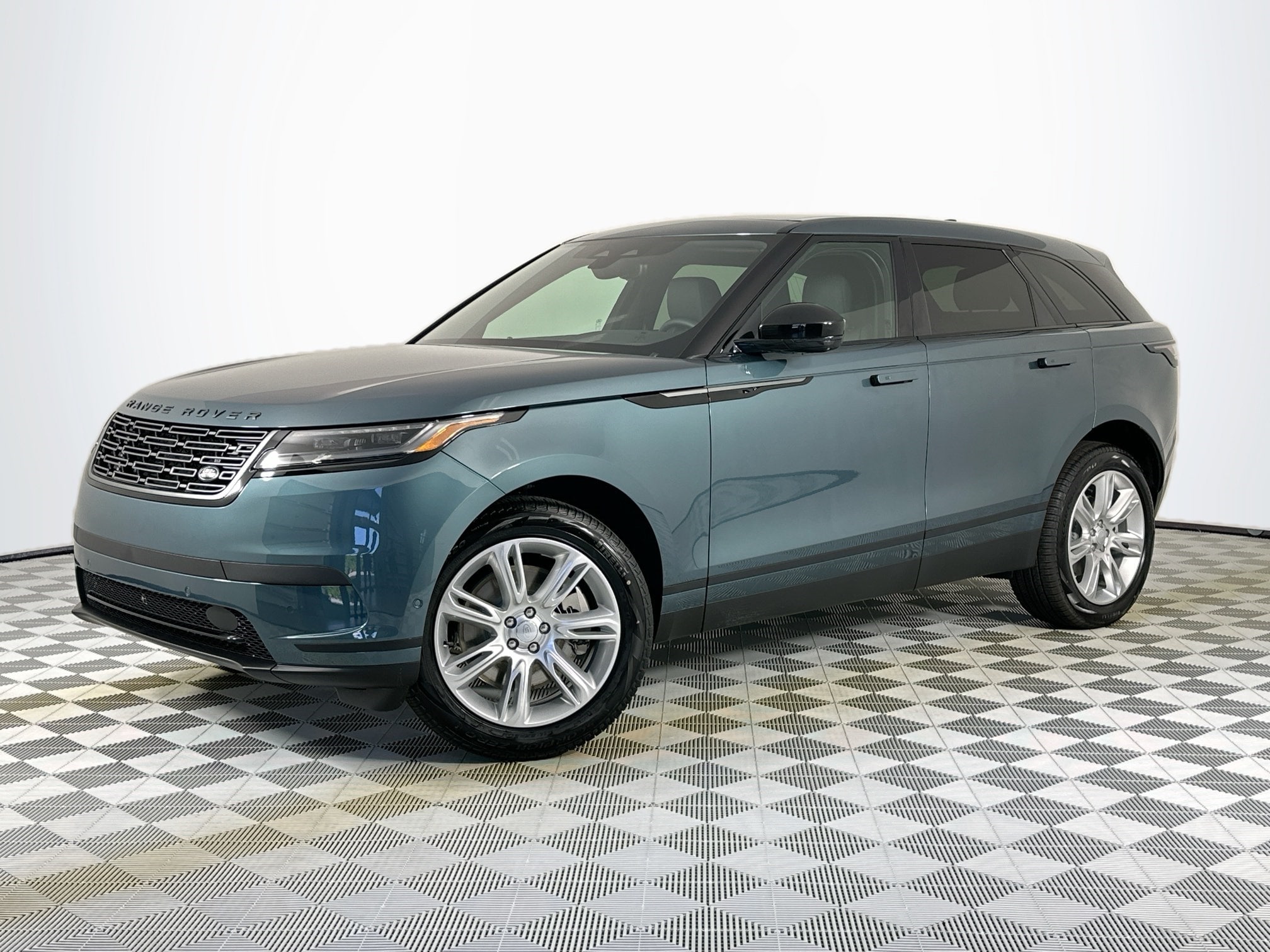 2026 Land Rover Range Rover Velar