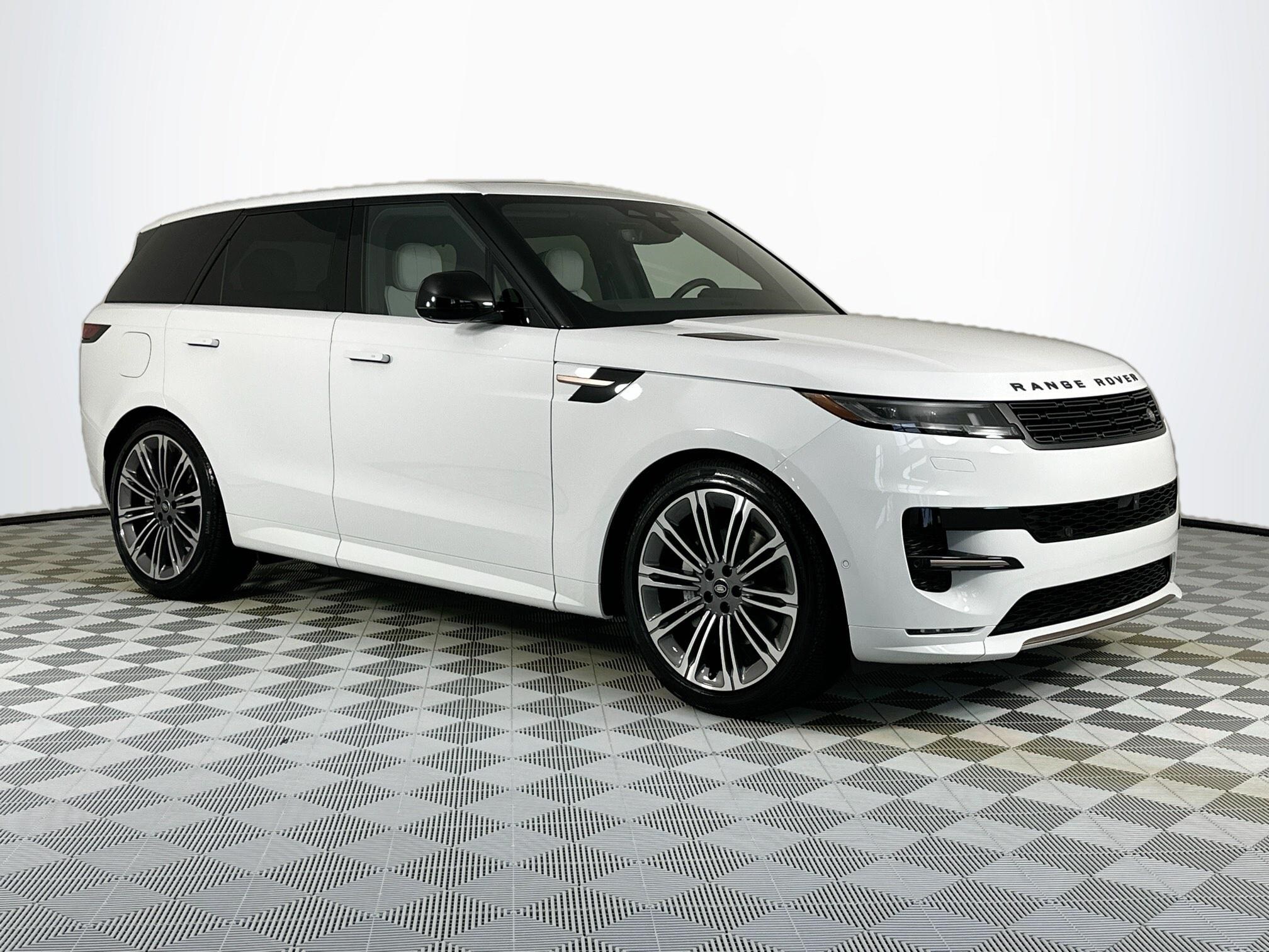 2025 Land Rover Range Rover Sport SE photo 3