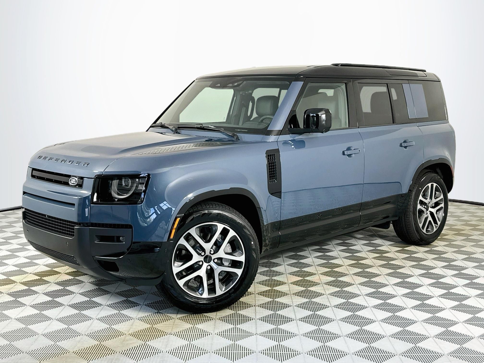2026 Land Rover Defender 110