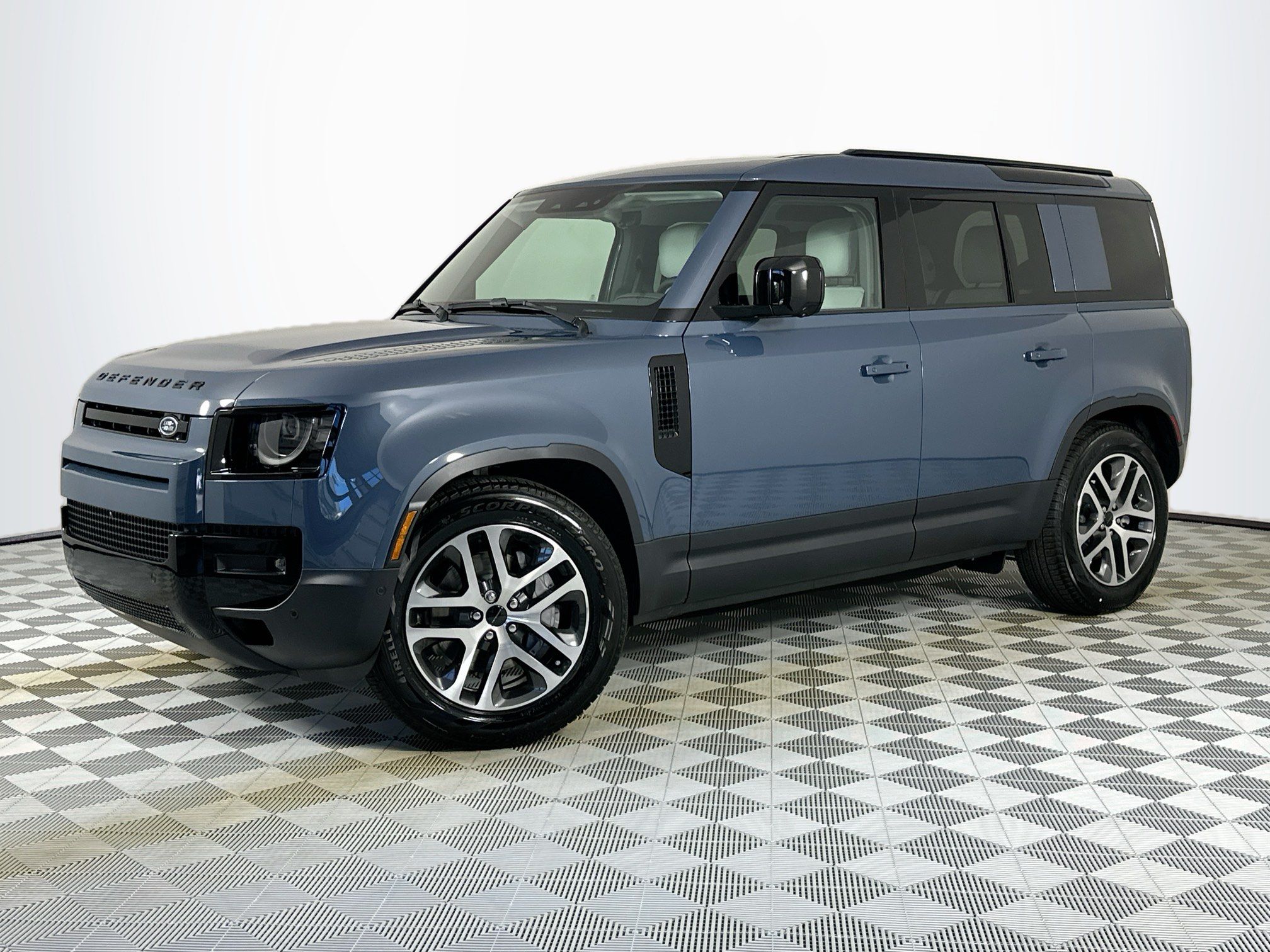 2026 Land Rover Defender