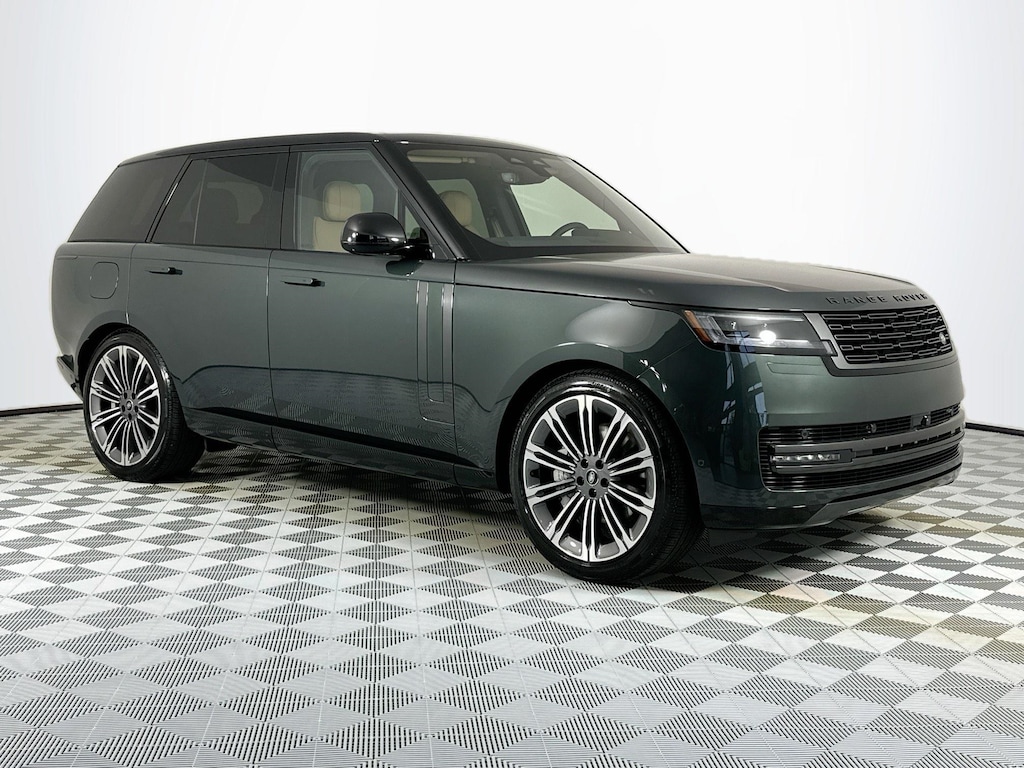 New 2025 Land Rover Range Rover SE SUV
