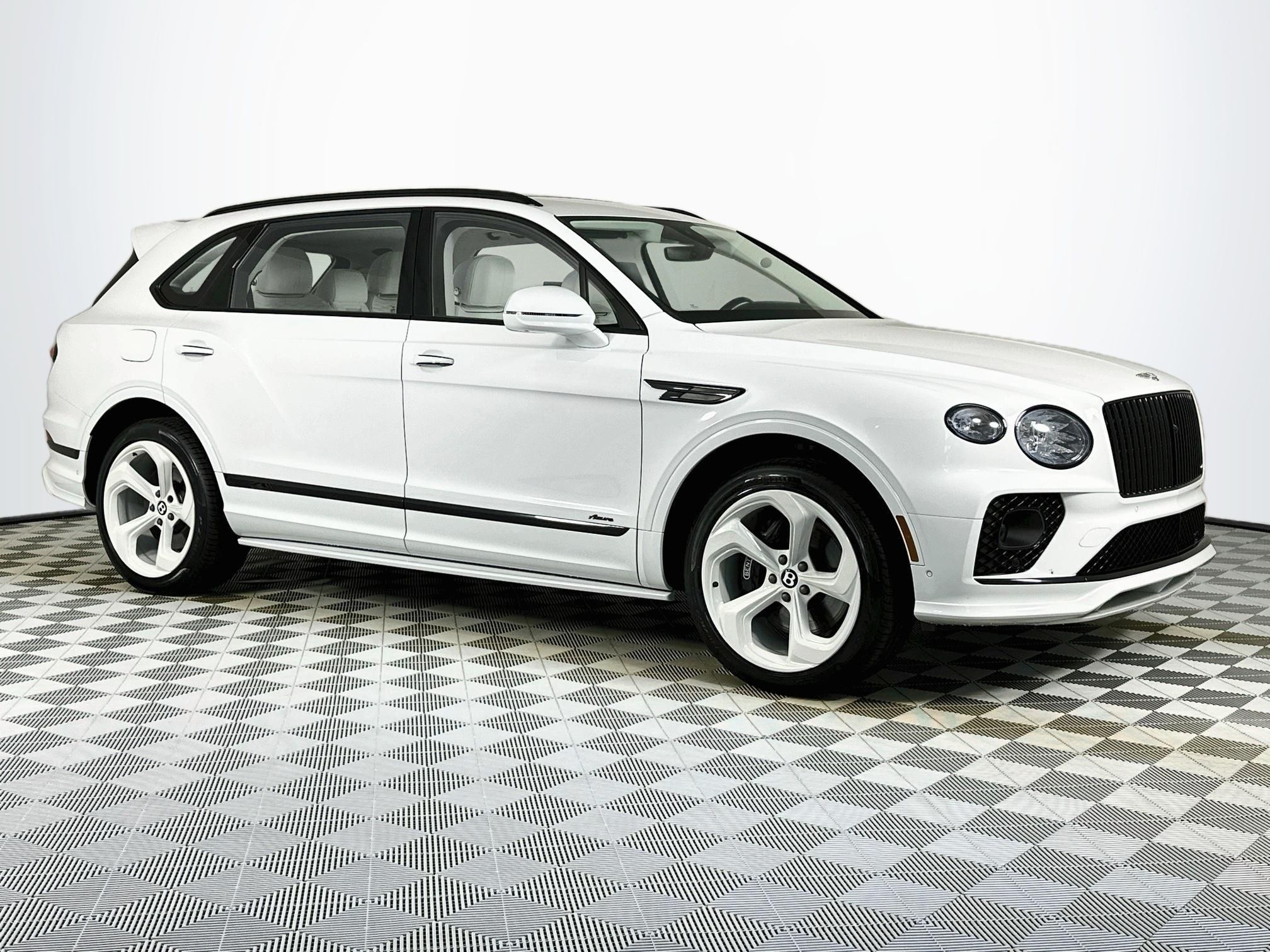 2023 Bentley Bentayga EWB