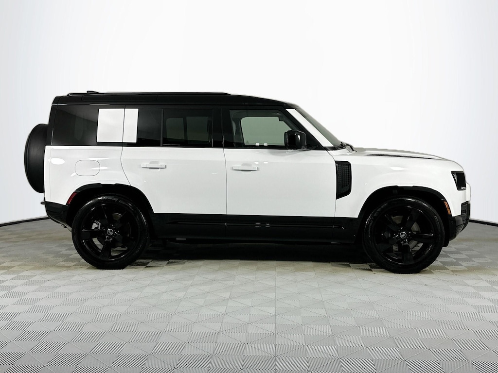 Certified 2025 Land Rover Defender 110 X-Dynamic SE SUV