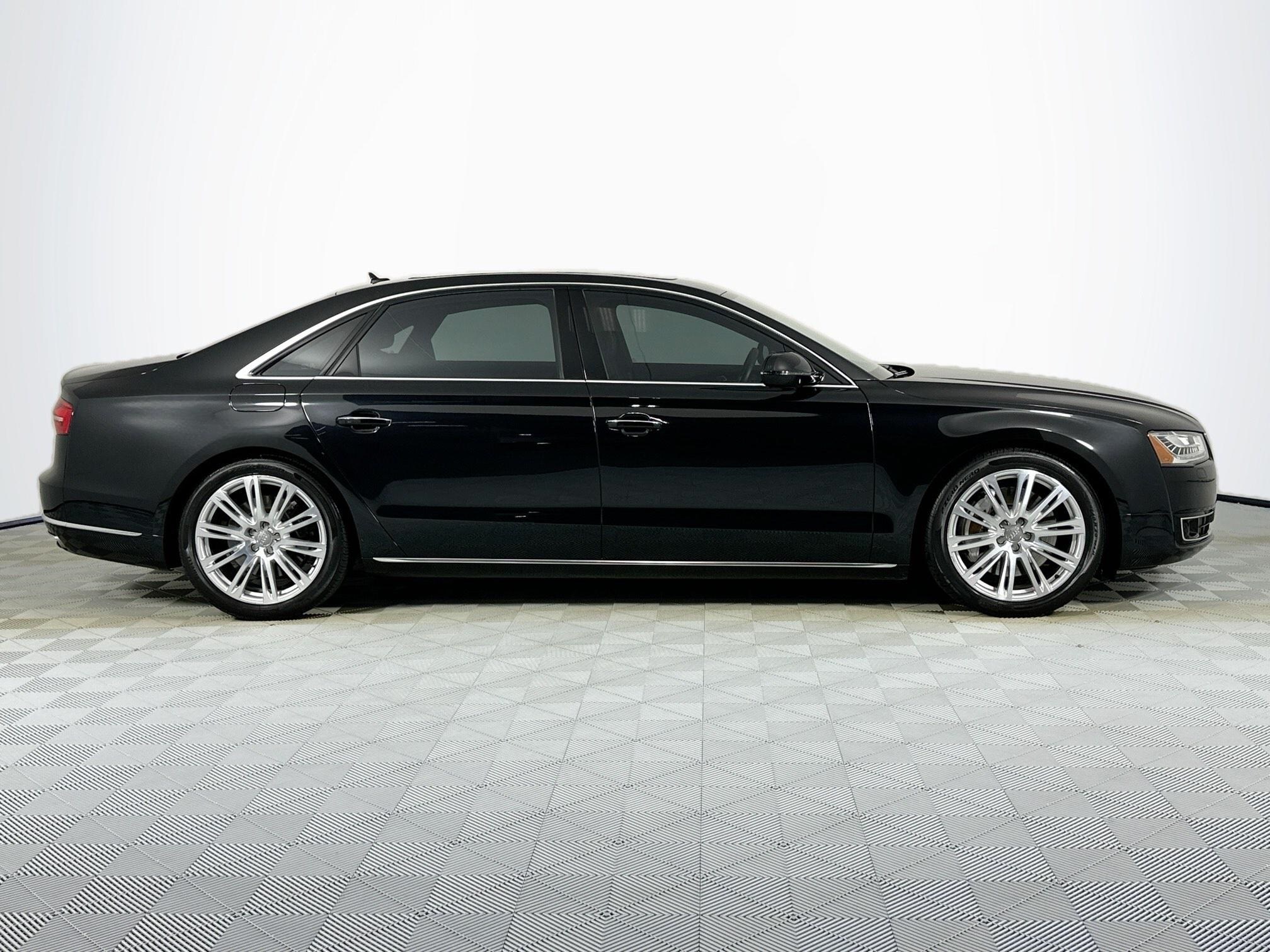 2015 Audi A8 4.0T Quattro photo 4