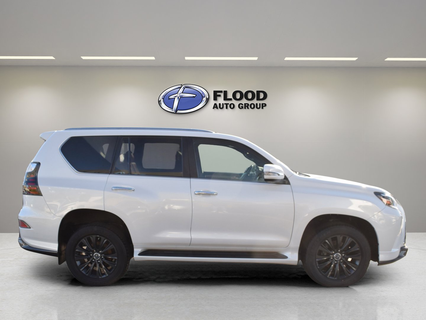 2023 Lexus GX 460 Luxury photo 3