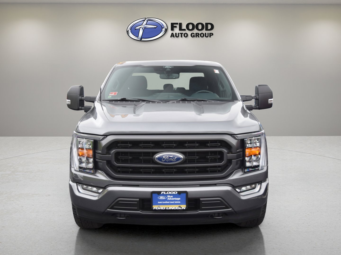 2022 Ford F-150 XLT photo 2
