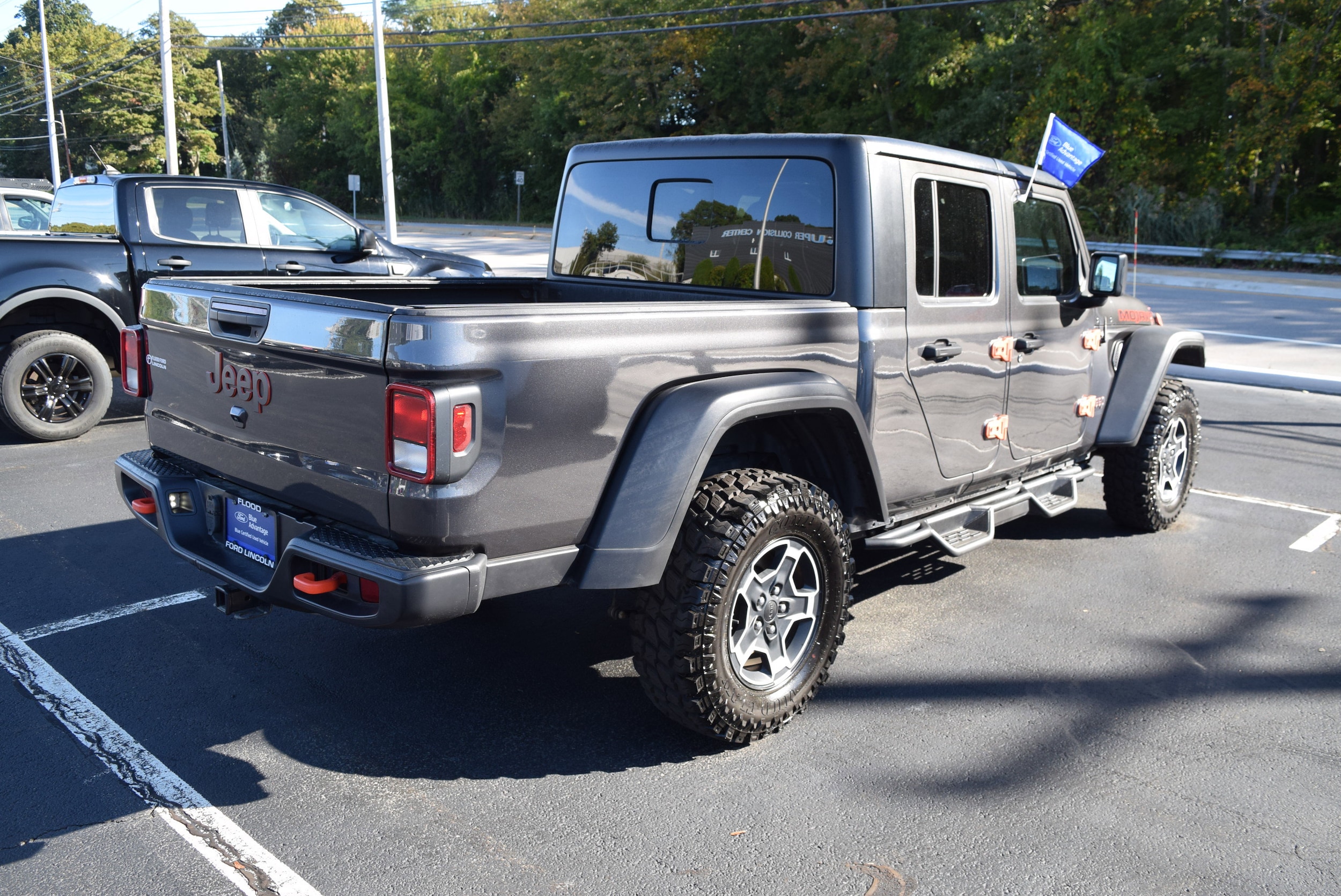 2022 Jeep Gladiator Mojave photo 3