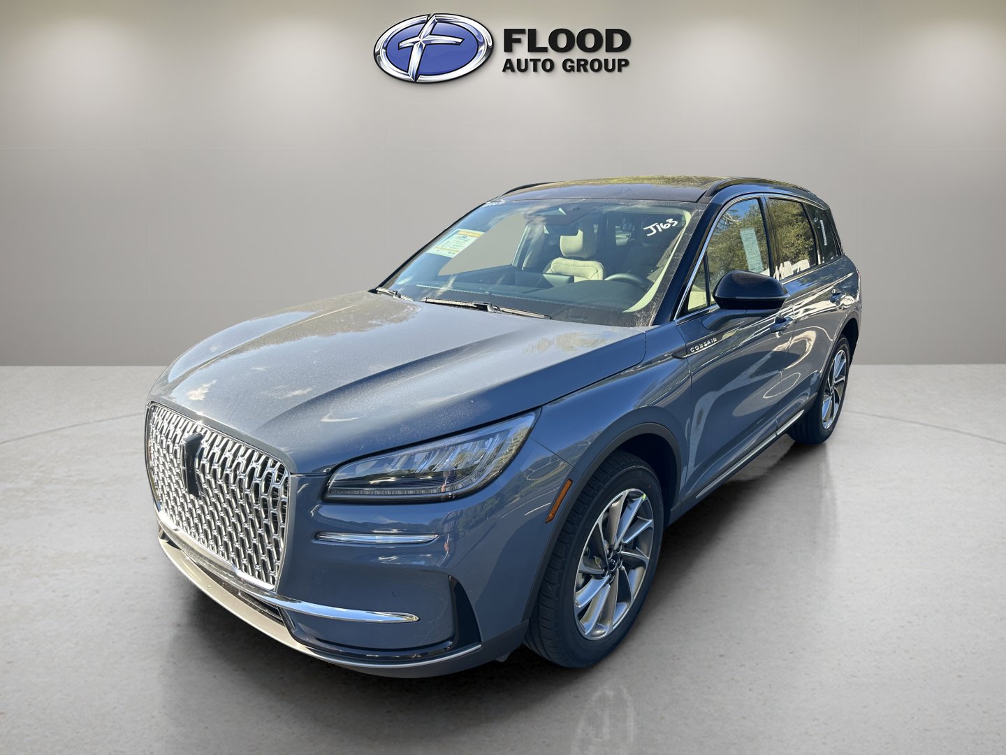 2026 Lincoln Corsair Premiere photo 3