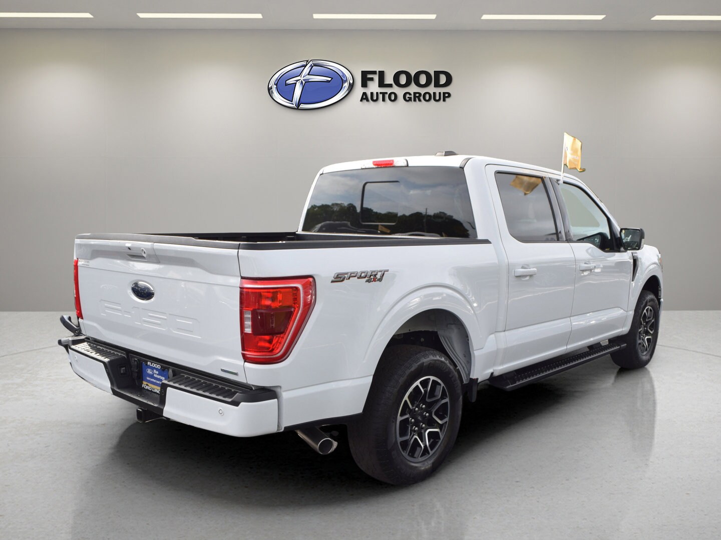 2023 Ford F-150 XLT photo 4