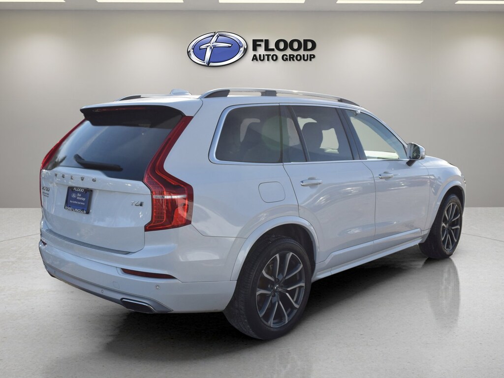 Used 2019 Volvo XC90 T6 Momentum SUV