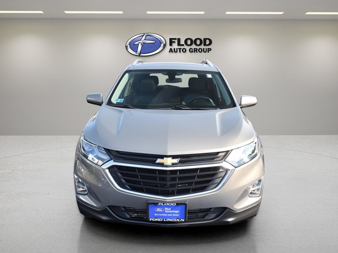 Used 2018 Chevrolet Equinox LT with VIN 3GNAXSEV2JS560877 for sale in Narragansett, RI