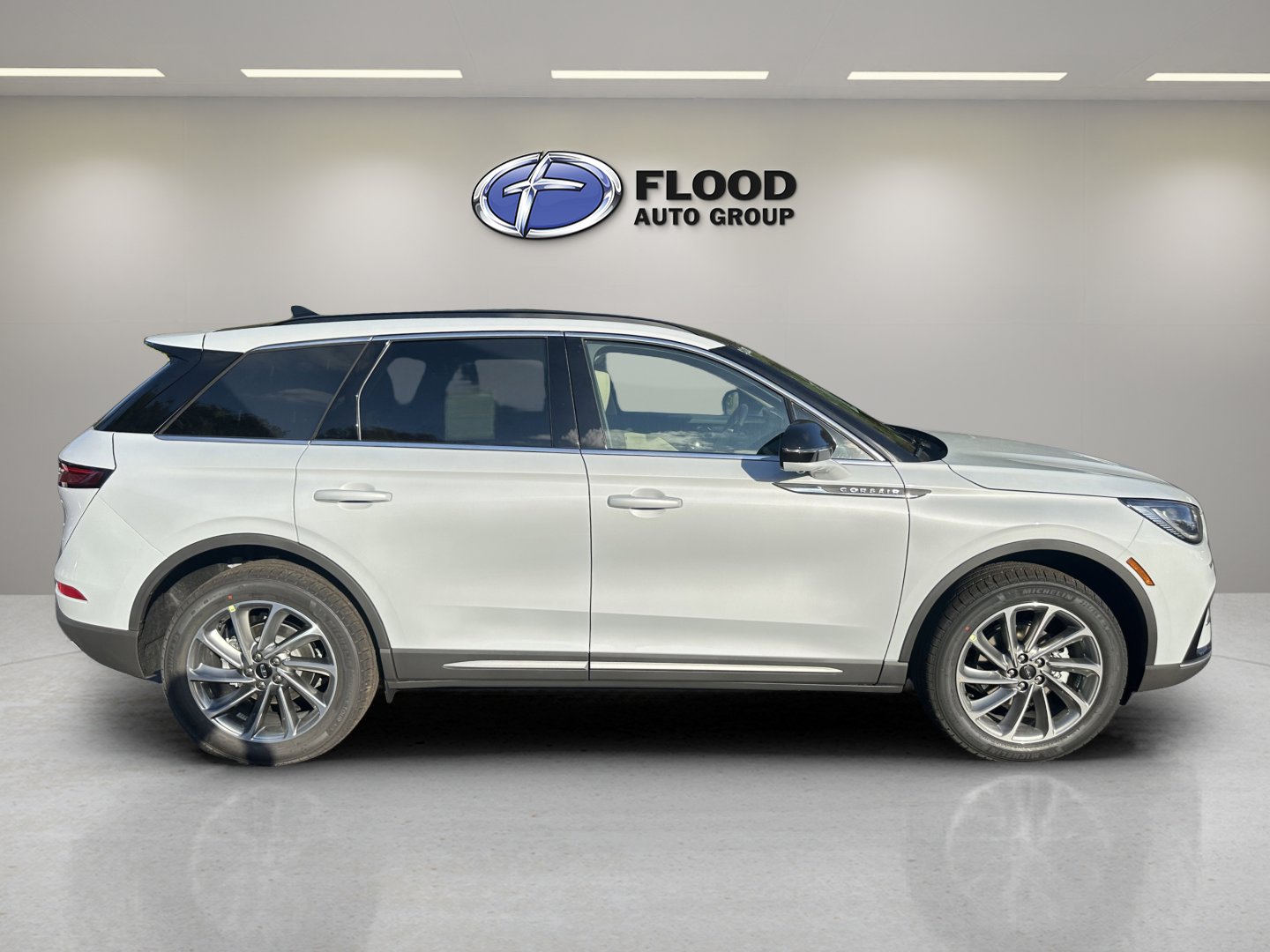 2026 Lincoln Corsair Premiere photo 4