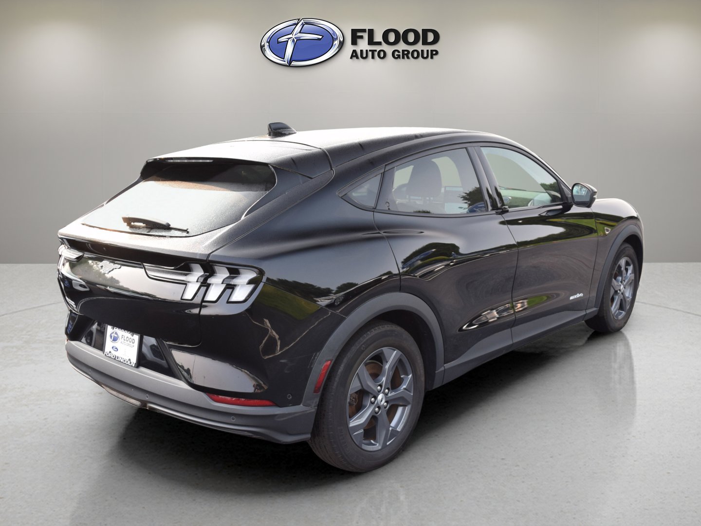 2021 Ford Mustang Mach-E Select photo 4