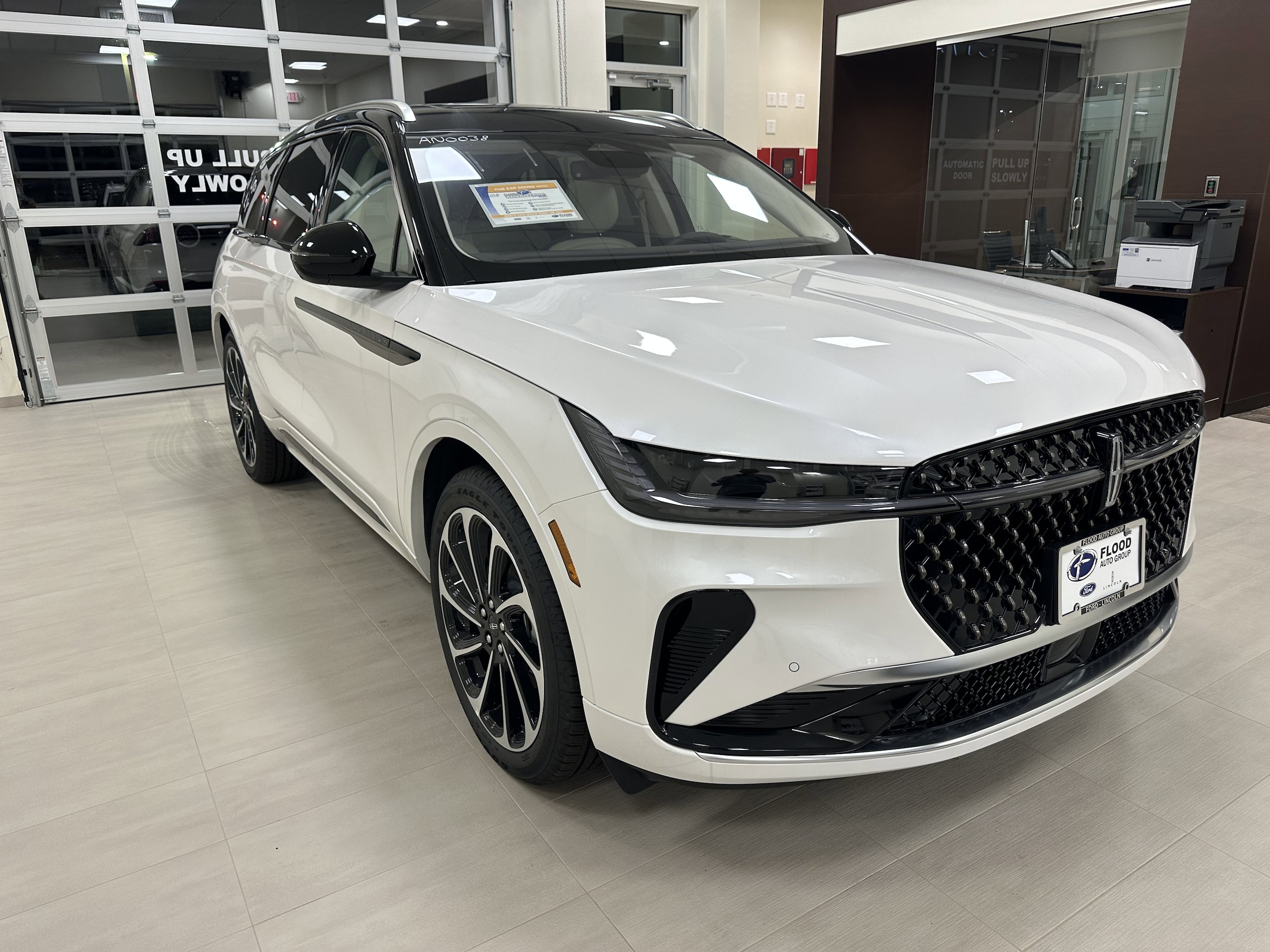 2026 Lincoln Nautilus Black Label's photo