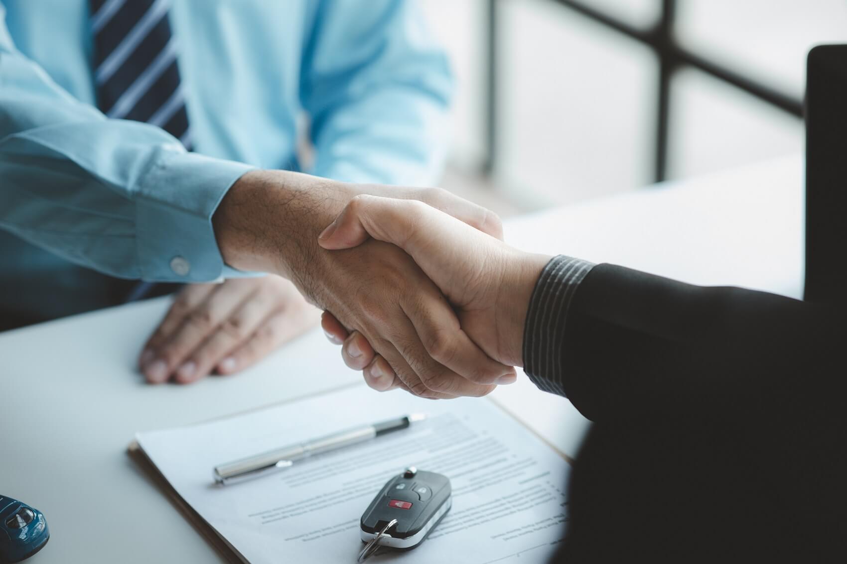 Leasing vs Buying a Lincoln Flood Lincoln Narragansett