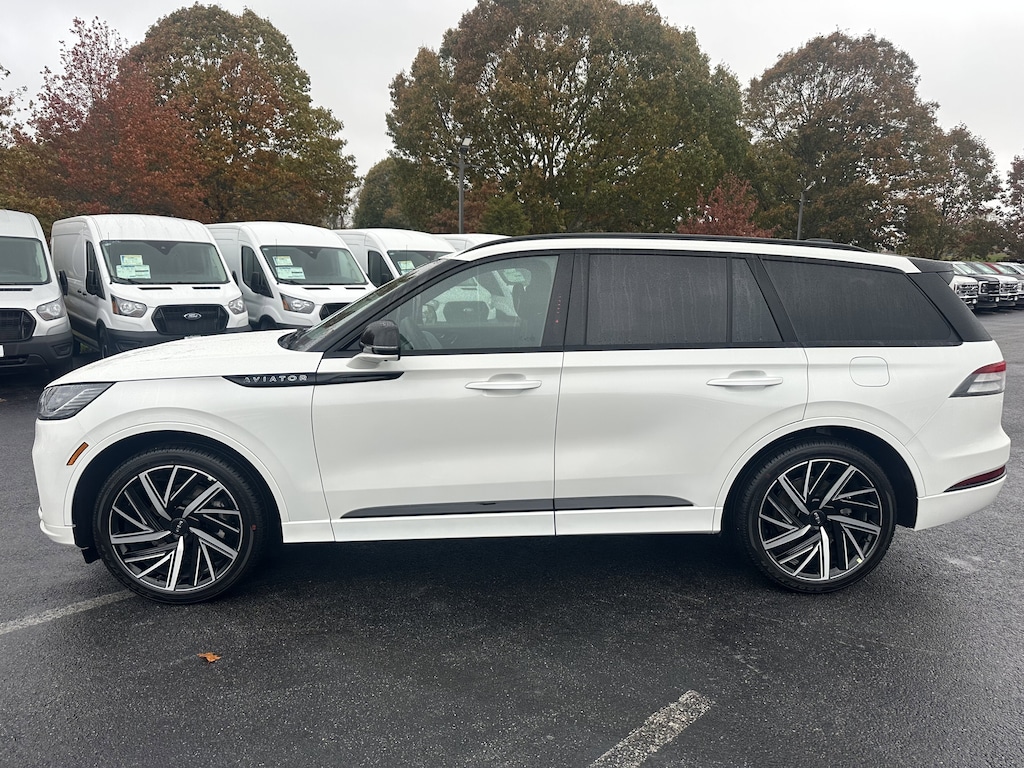 New 2025 Lincoln Aviator Lincoln Black Label Aviator SUV