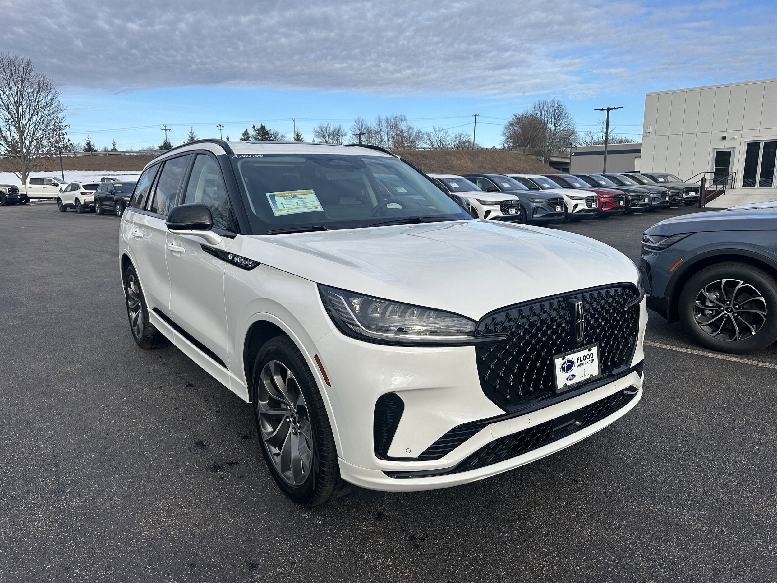 2026 Lincoln Aviator Premiere AWD's photo