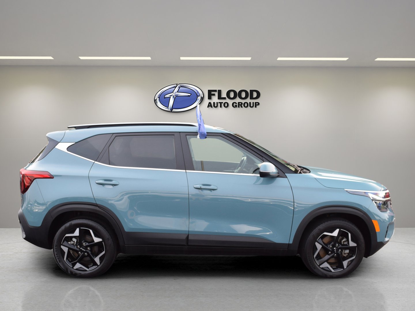 2024 Kia Seltos EX photo 3