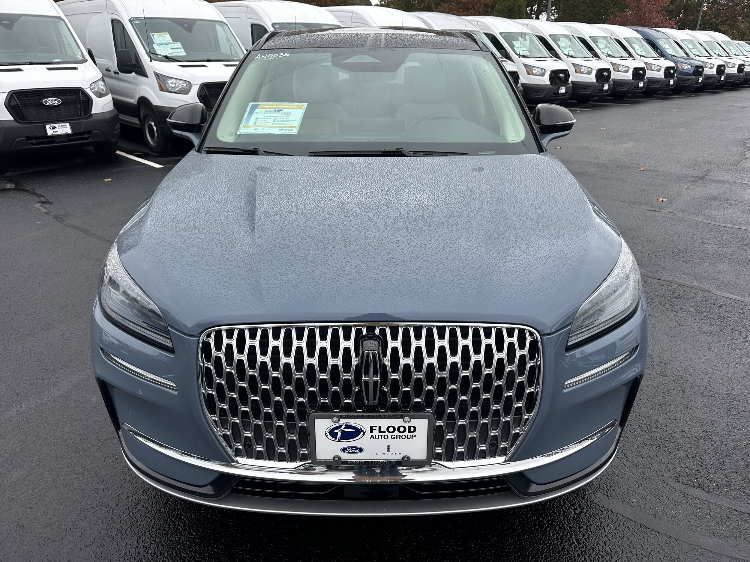 2026 Lincoln Corsair Premiere photo 2