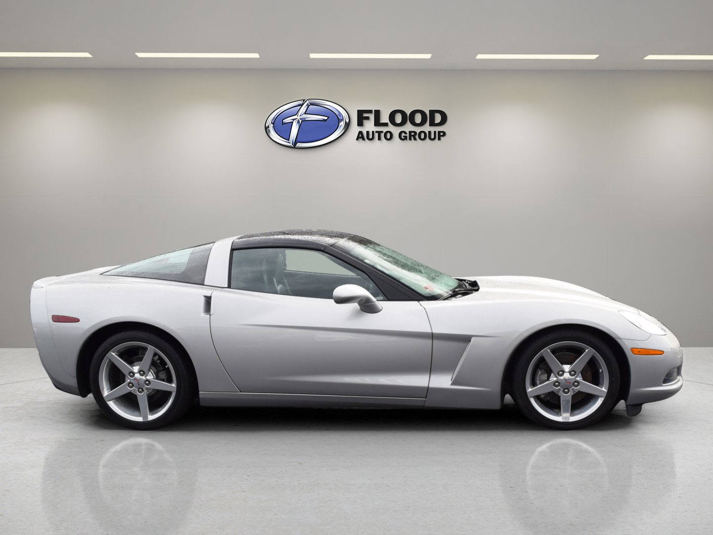 2005 Chevrolet Corvette Base Coupe photo 3