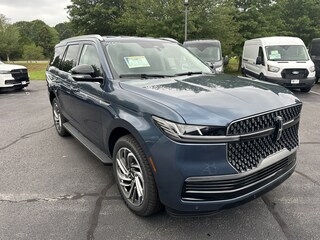 2027 Lincoln Navigator Premiere SUV