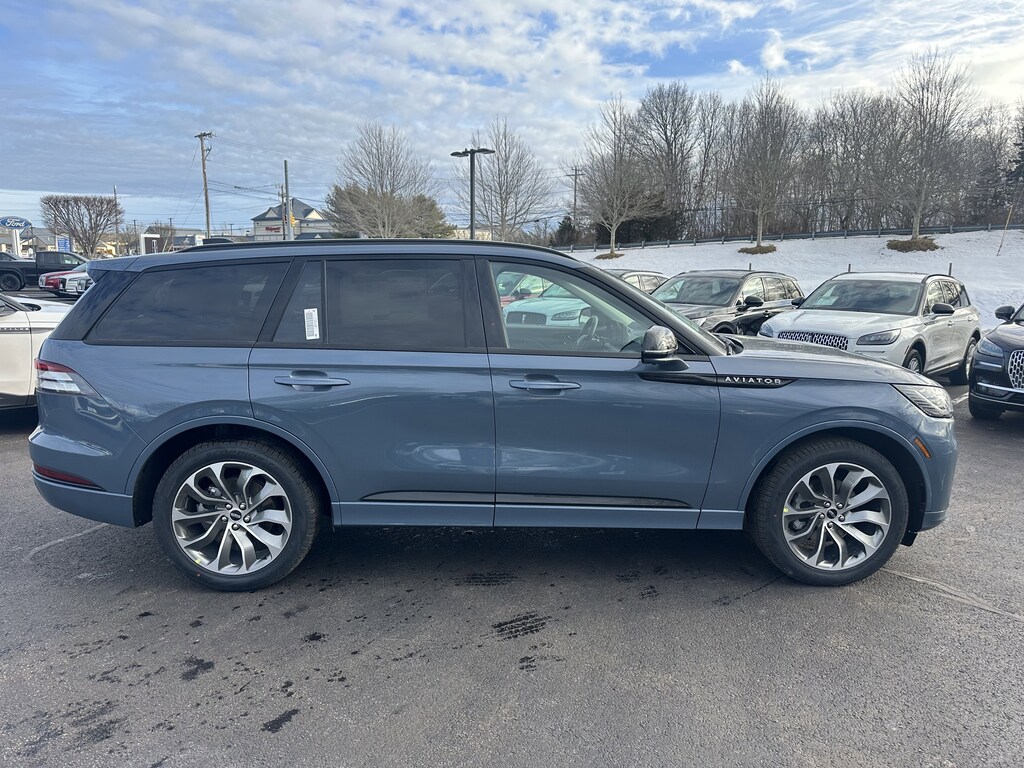 New 2026 Lincoln Aviator Premiere SUV