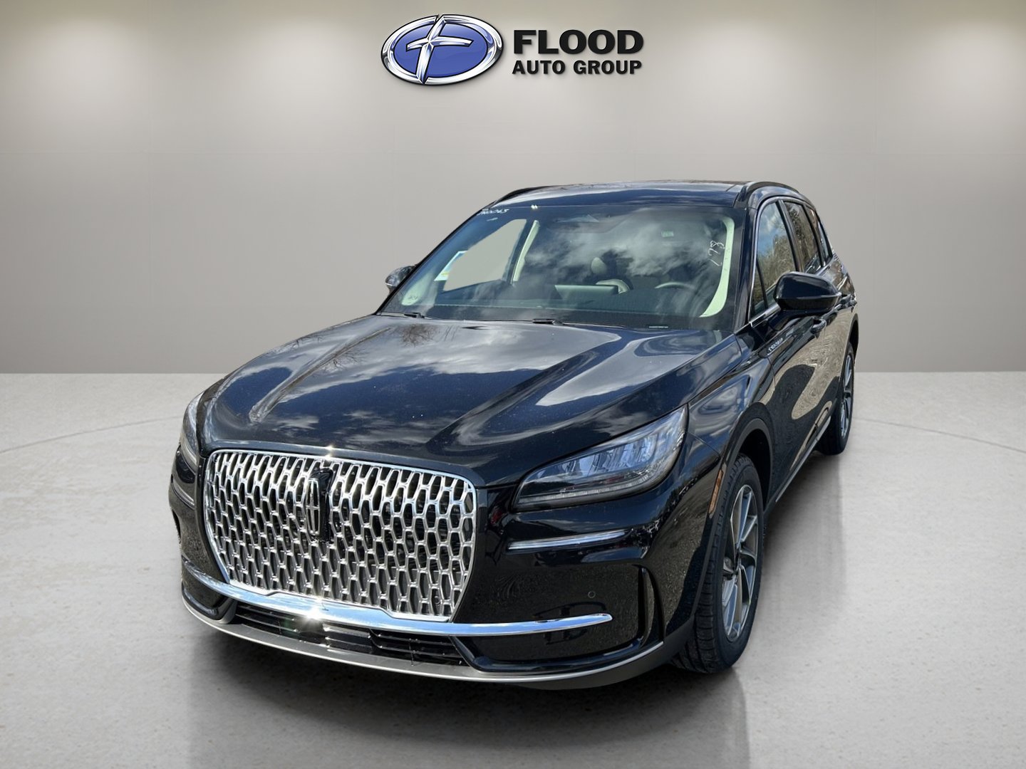 2025 Lincoln Corsair Premiere photo 2