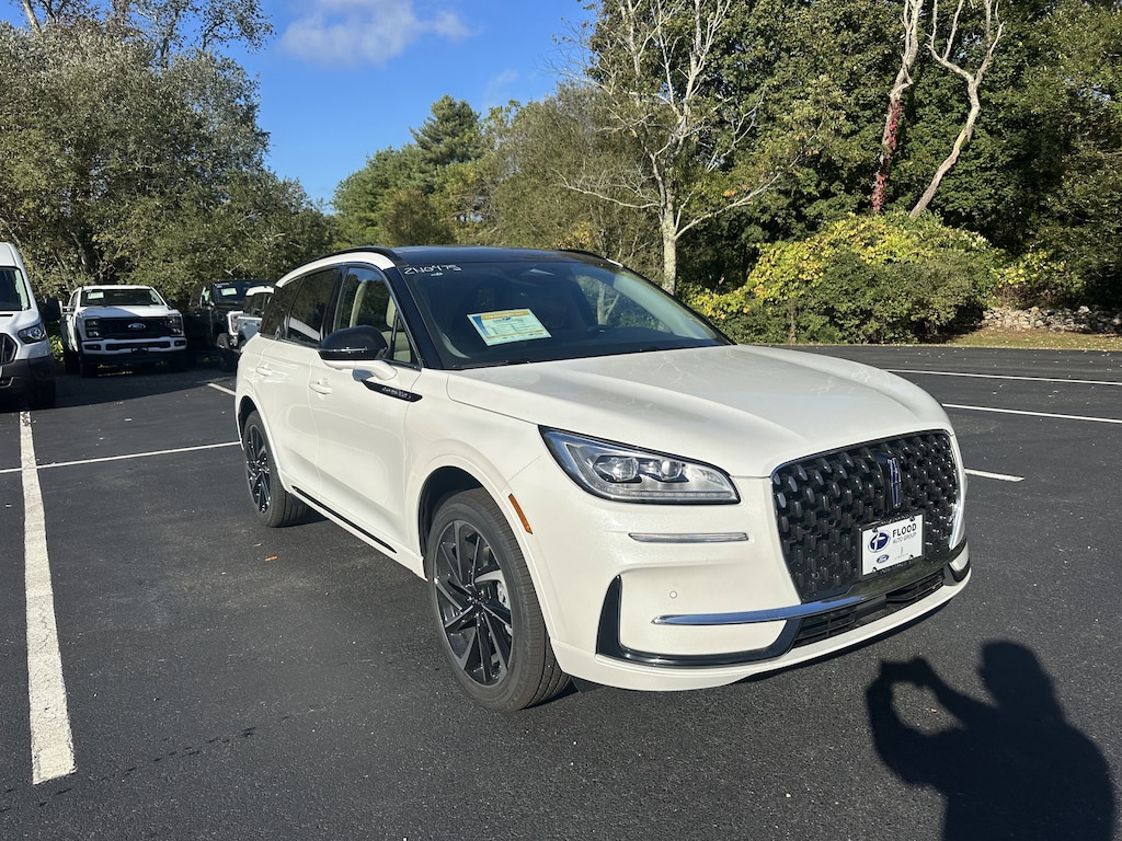 New 2025 Lincoln Corsair Grand Touring CROSSOVERS