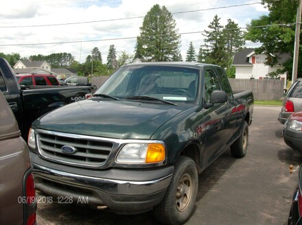 2004 Ford F-150 Heritage XL Extended Cab Truck