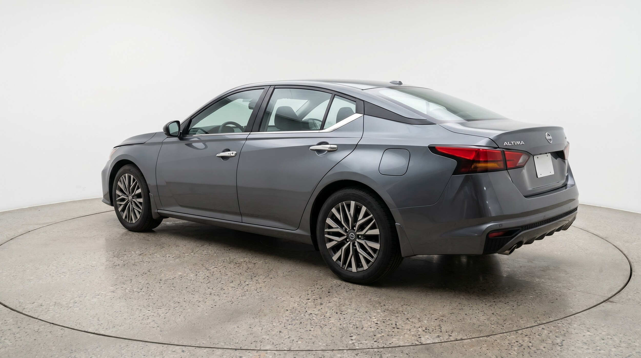 Thumbnail: 2025 Nissan Altima - 5