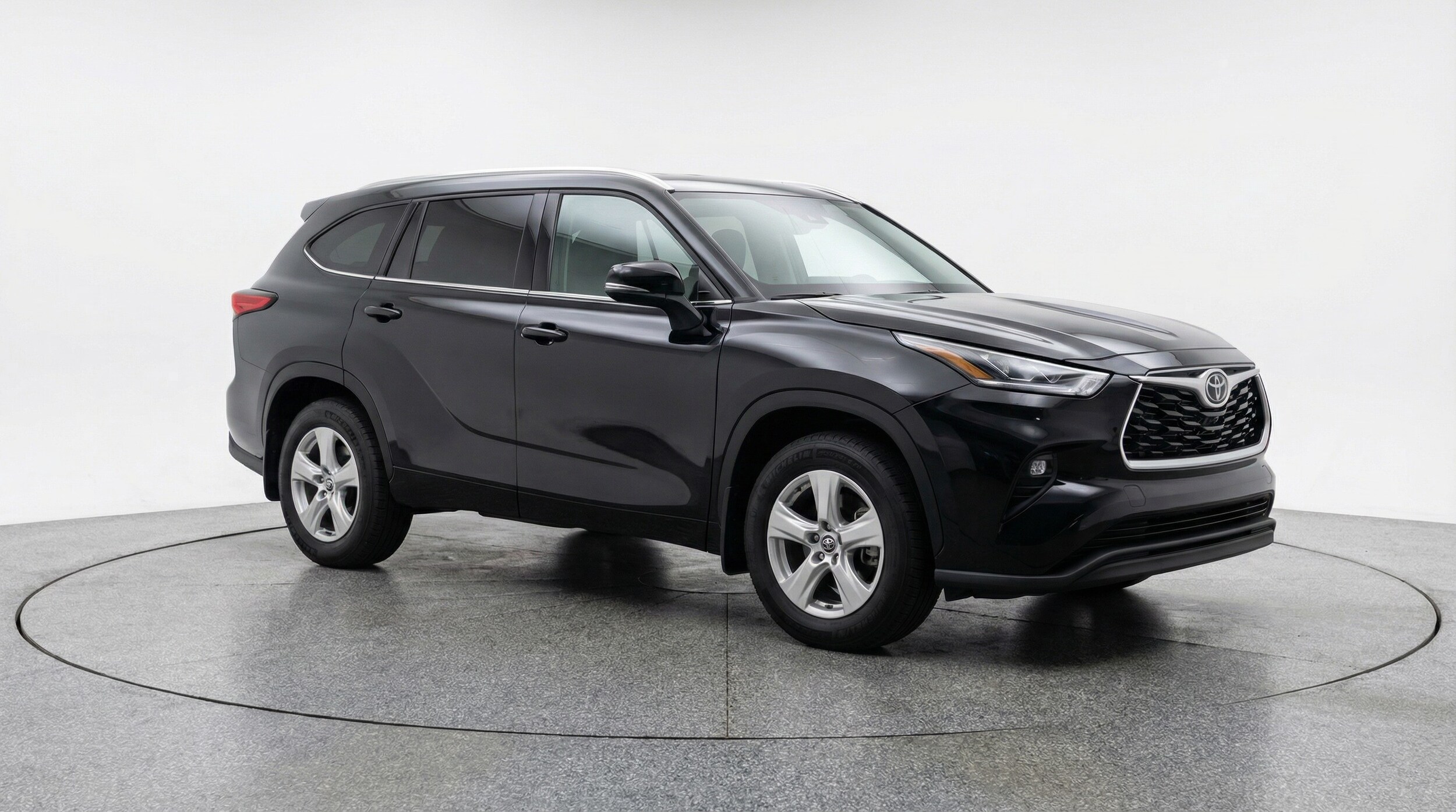 Thumbnail: 2025 Toyota Highlander - 1