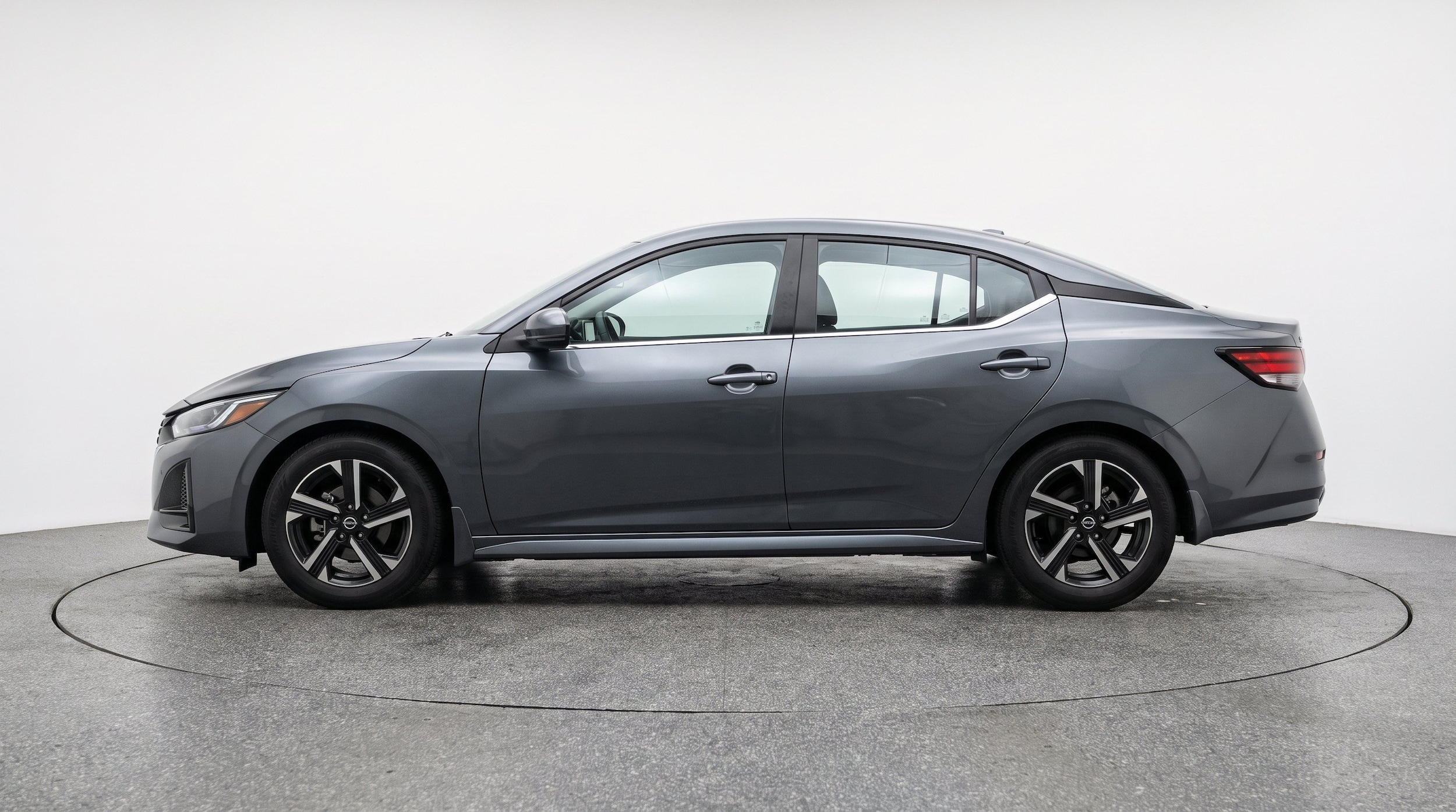 Thumbnail: 2025 Nissan Sentra - 5