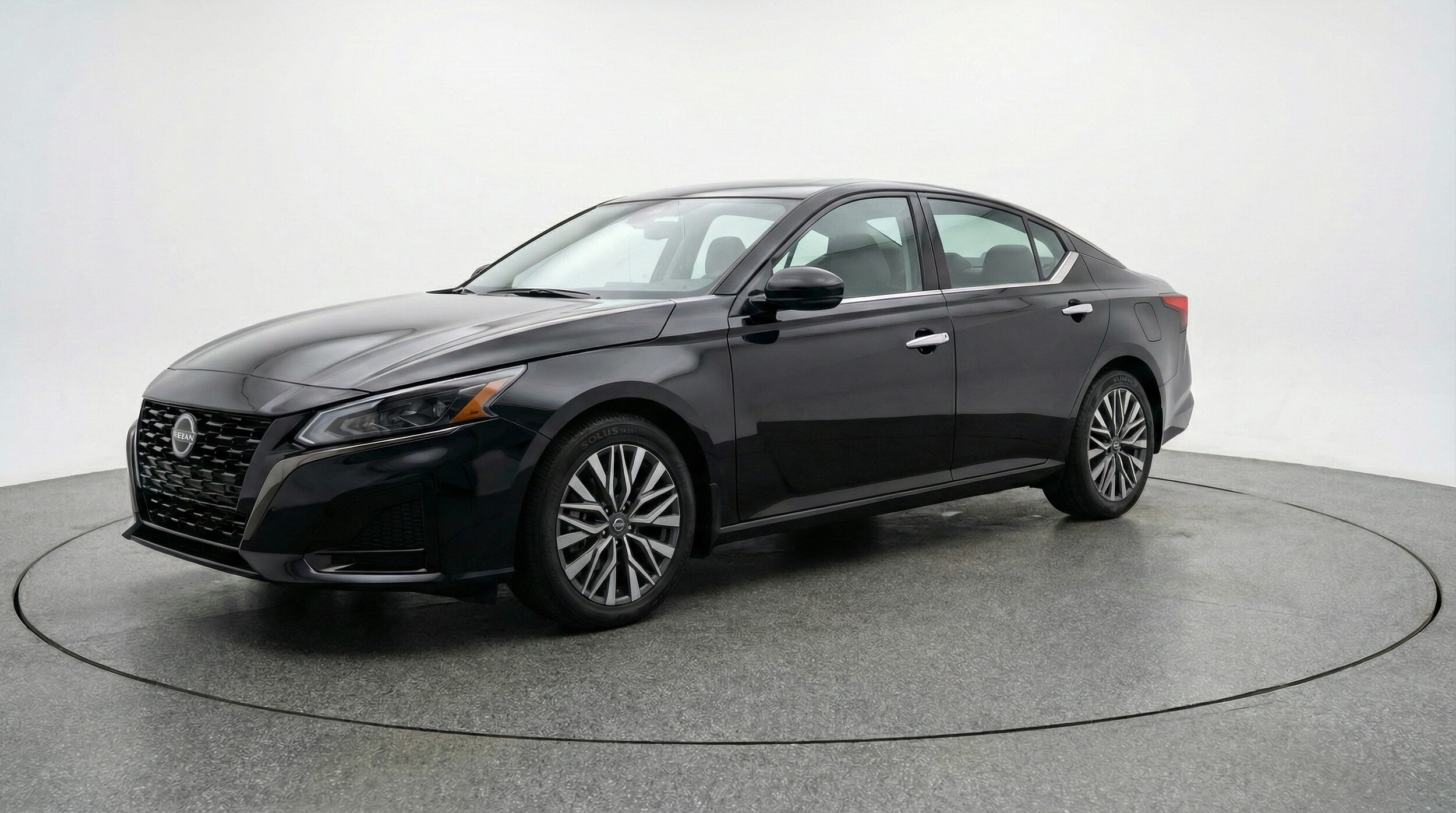 Thumbnail: 2025 Nissan Altima - 3