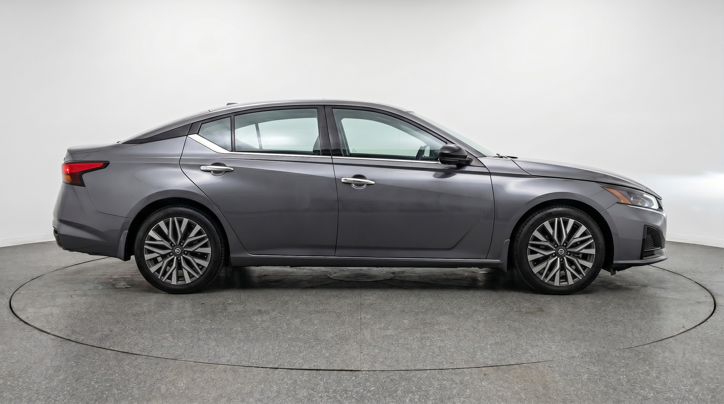 Thumbnail: 2025 Nissan Altima - 8