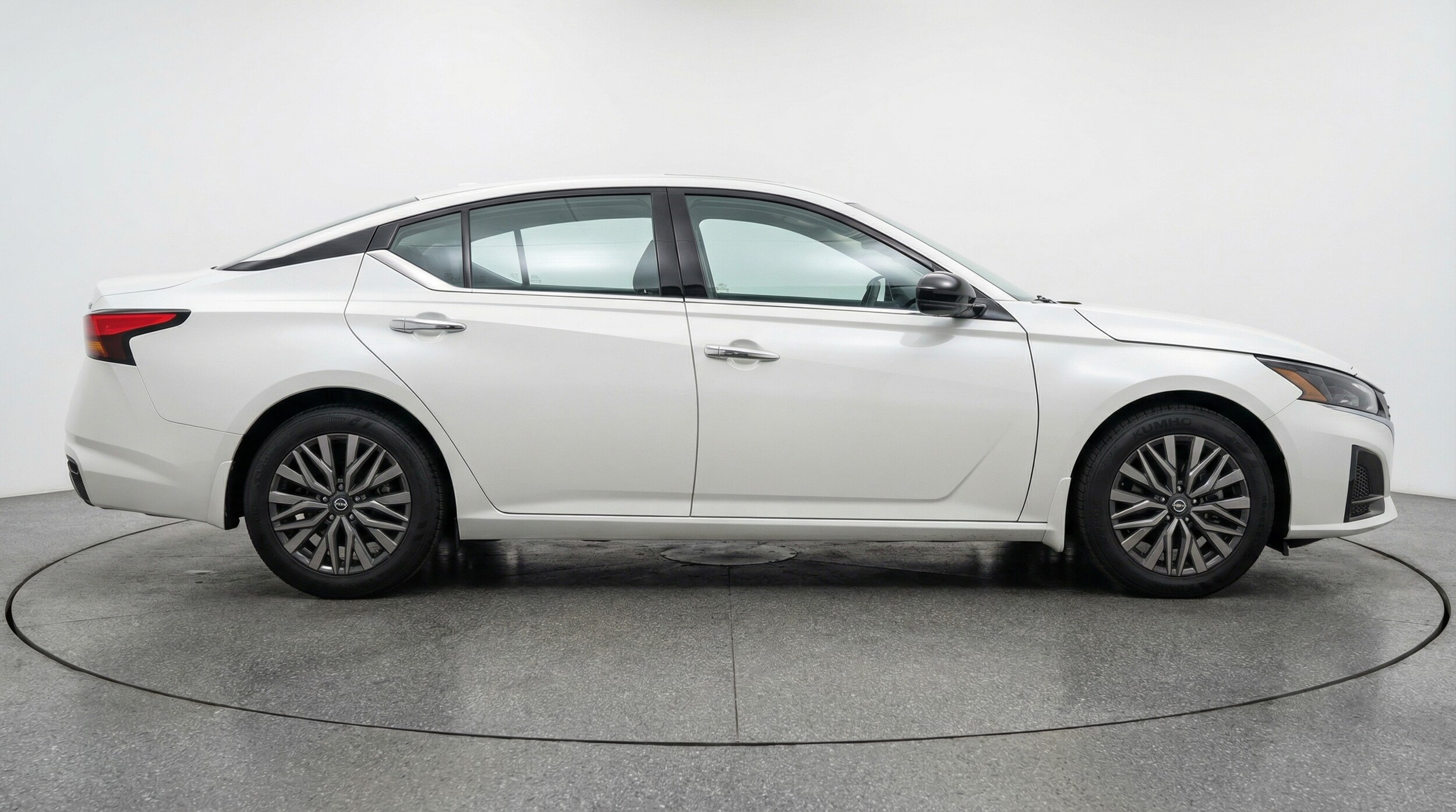 Thumbnail: 2025 Nissan Altima - 8