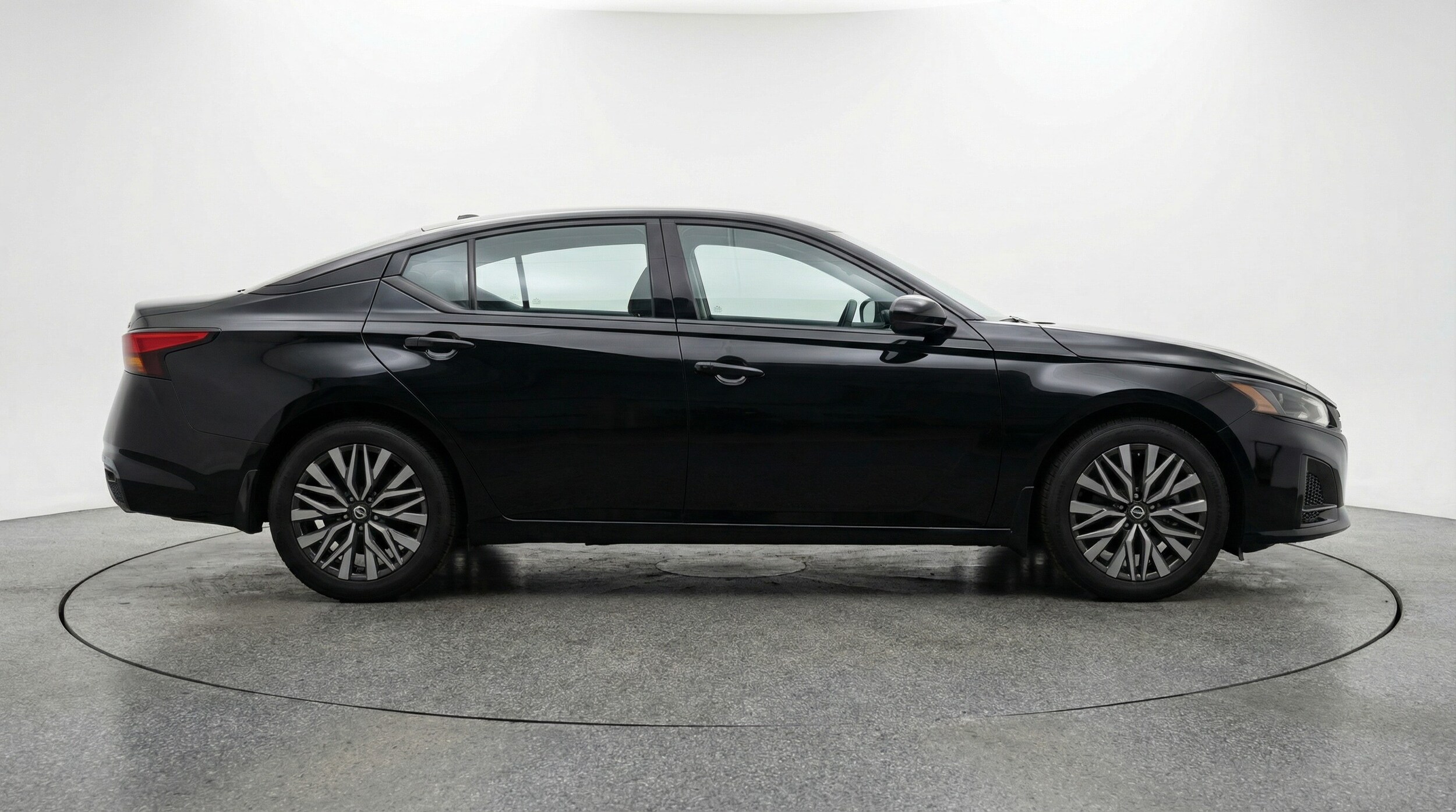 Thumbnail: 2025 Nissan Altima - 8