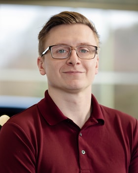 Staff member Dan Bel from d2bc83db3a67