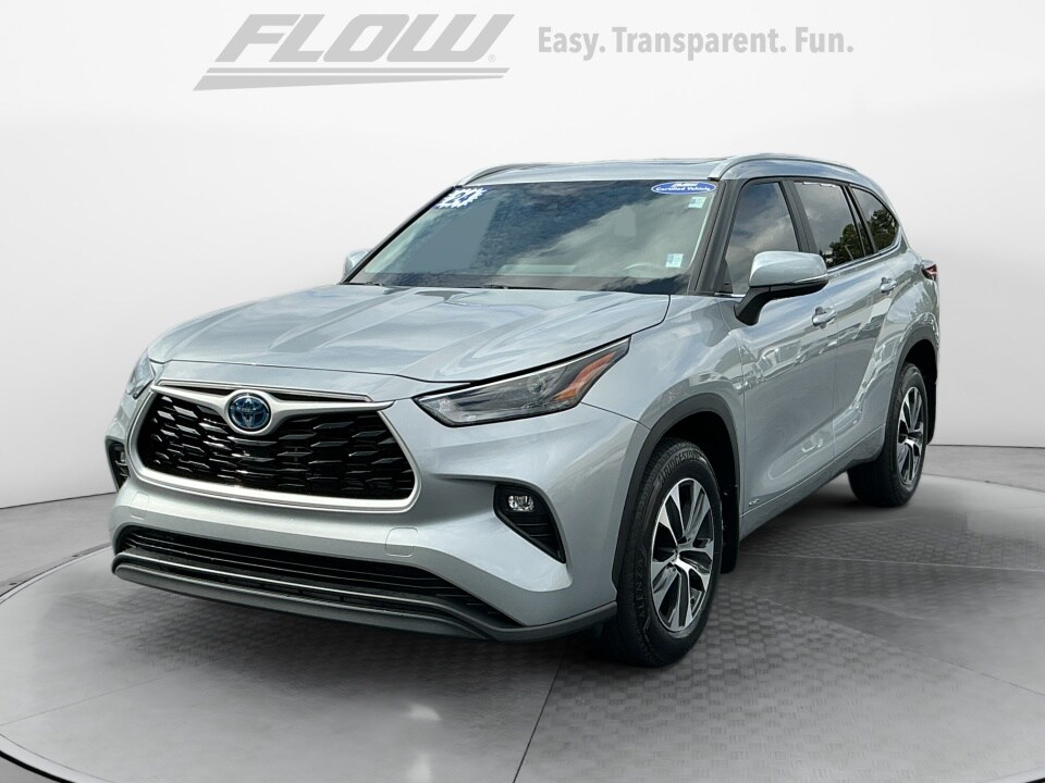 2024 Toyota Highlander Hybrid XLE photo 3
