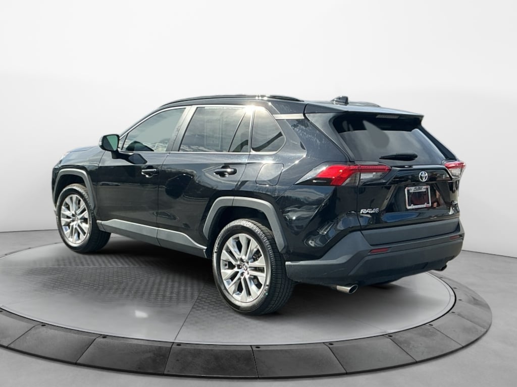 Used 2021 Toyota RAV4 XLE Premium SUV