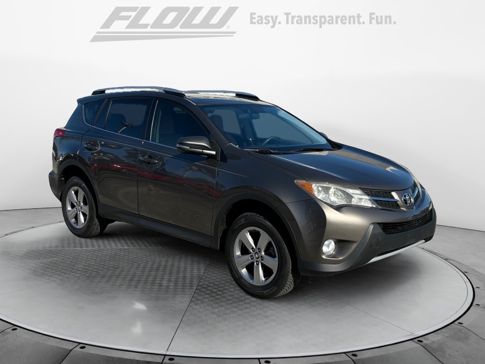 2015 Toyota RAV4 XLE's photo