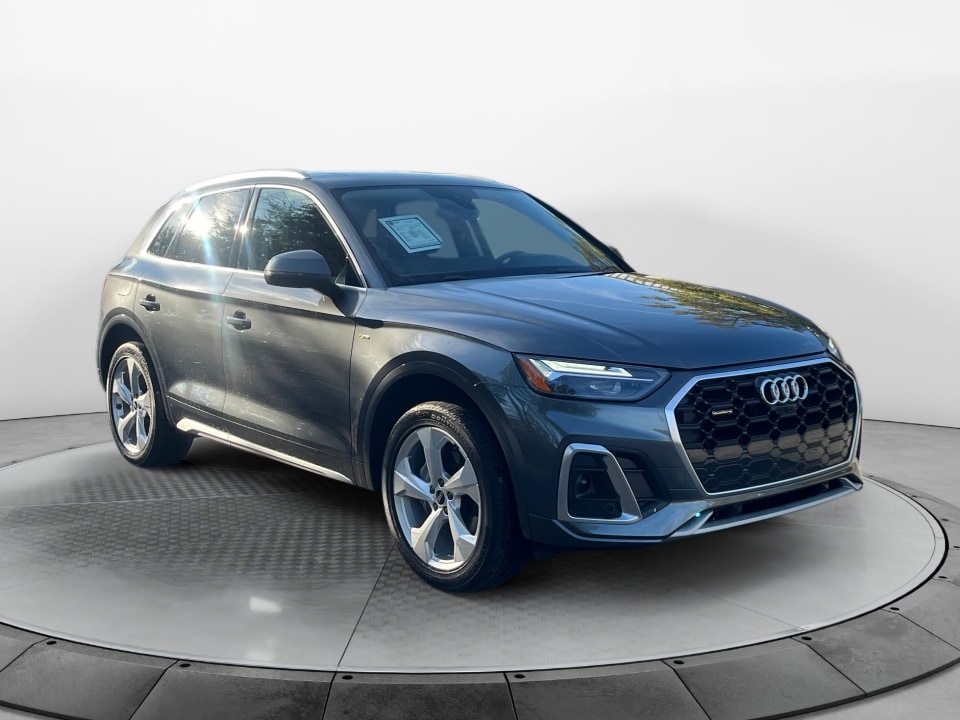 2023 Audi Q5 Premium Plus's photo