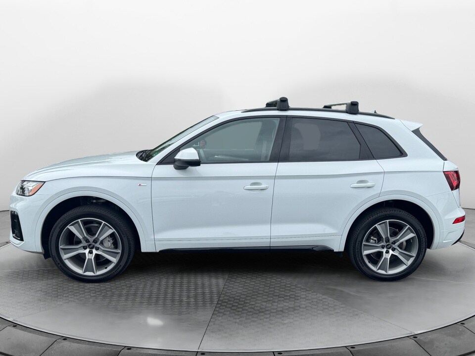 2025 Audi Q5 Premium 45 TFSI S line photo 2
