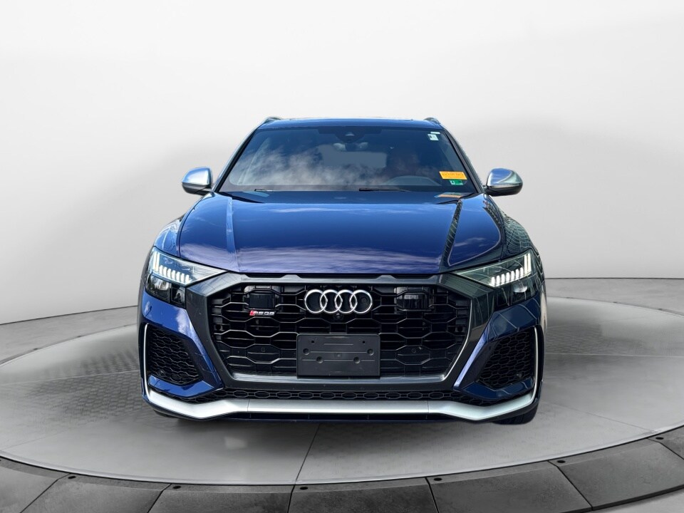 2024 Audi RS Q8 photo 2