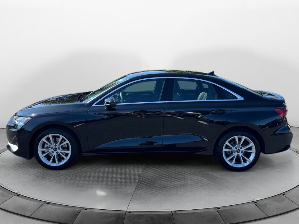2025 Audi A3 Premium 40 TFSI Quattro S line photo 4