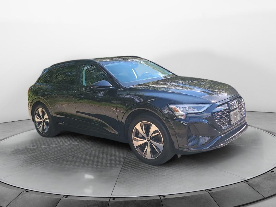 2024 Audi Q8 e-tron