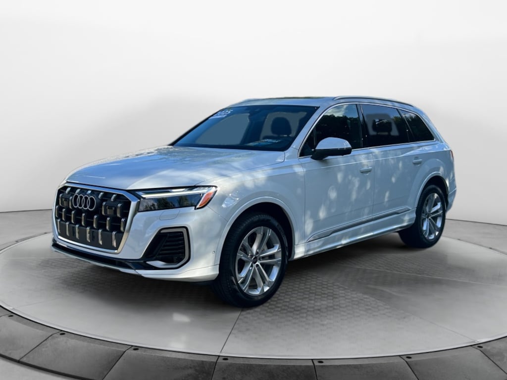 Certified 2025 Audi Q7 Premium 45 TFSI quattro Tiptronic SUV