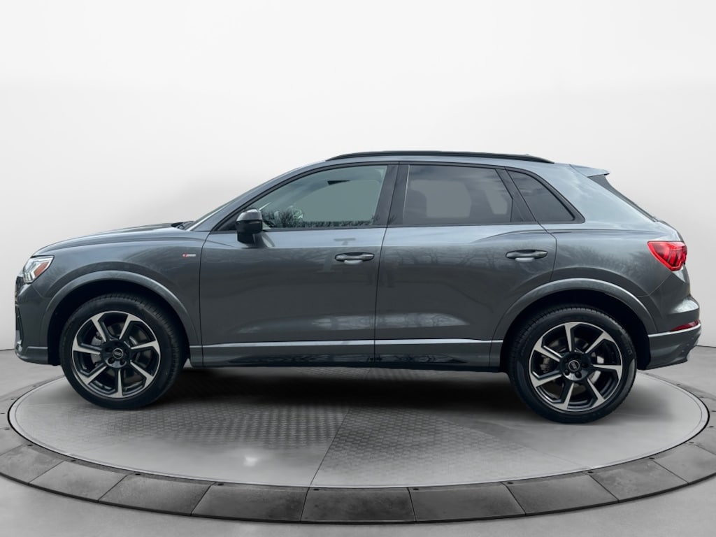 Certified 2025 Audi Q3 Premium 45 TFSI S line quattro Tiptronic SUV