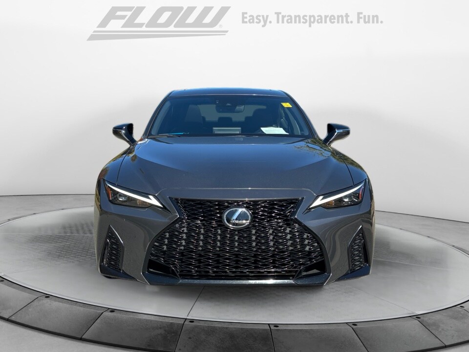 2023 Lexus IS 350 F SPORT photo 2