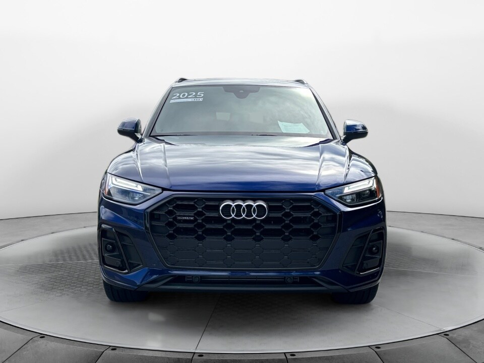 2025 Audi Q5 Premium 45 TFSI S line photo 2