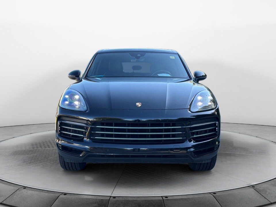 2020 Porsche Cayenne photo 2